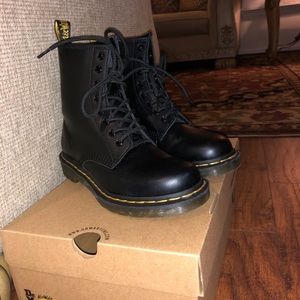 1460 Doc Martens